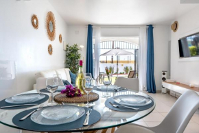 Dona Lola Macarena - Beautiful Frontline beach house between Fuengirola and Marbella - CS100